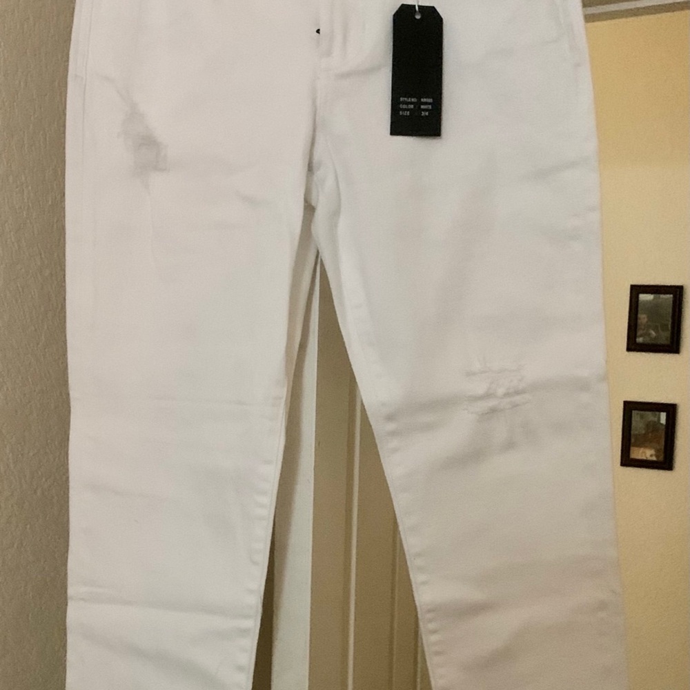 White Nina Rossi s capri jeans new with tags